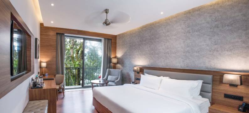 罗斯芬奇萨罗瓦尔港口比姆塔尔酒店(The Rosefinch Sarovar Portico)图片