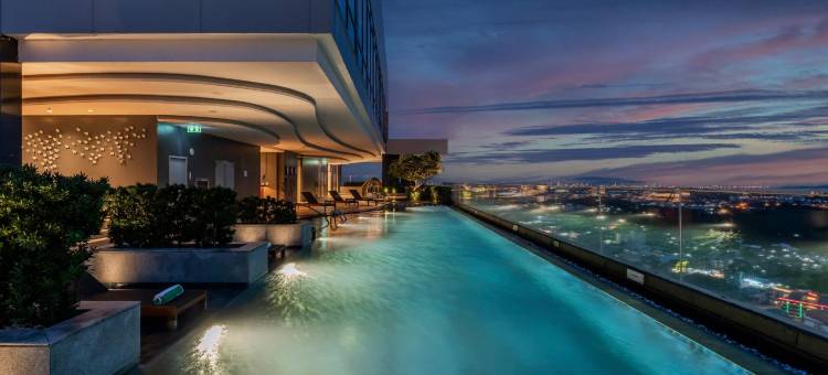 罗勇市中心假日套房酒店(Holiday Inn & Suites Rayong City Centre)图片