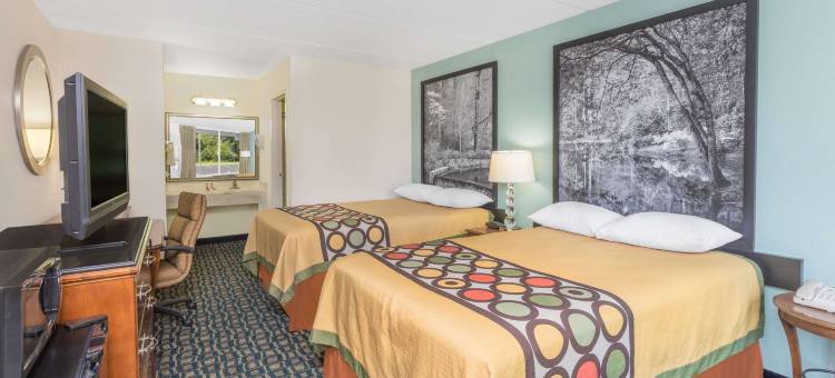 温德姆速8酒店-金斯兰I-95/海军基地区(Super 8 by Wyndham Kingsland I-95/Naval Base Area)图片