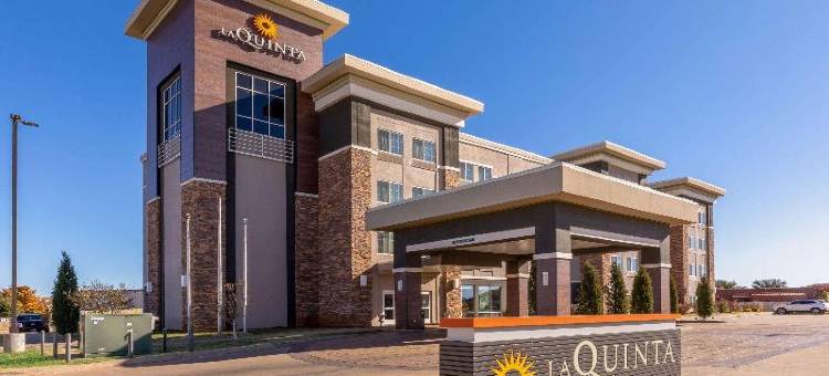 威奇托福尔斯密歇根州立大学区拉昆塔温德姆套房酒店(La Quinta Inn & Suites by Wyndham Wichita Falls - MSU Area)图片