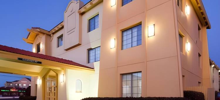 阿尔伯克基机场拉昆塔温德姆酒店(La Quinta Inn by Wyndham Albuquerque Airport)图片