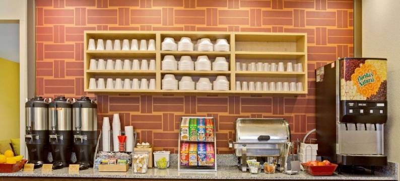 辛辛那提蓝灰镇美茵斯坦套房酒店(MainStay Suites Cincinnati Blue Ash)图片