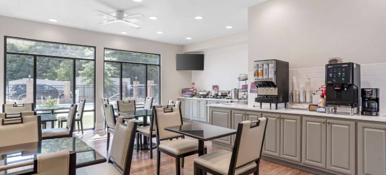 双河贝斯特韦斯特优质套房酒店(Best Western Plus Two Rivers Hotel  Suites)图片