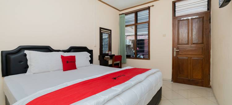 博约内戈罗火车站附近的红门(RedDoorz Near Bojonegoro Train Station)图片