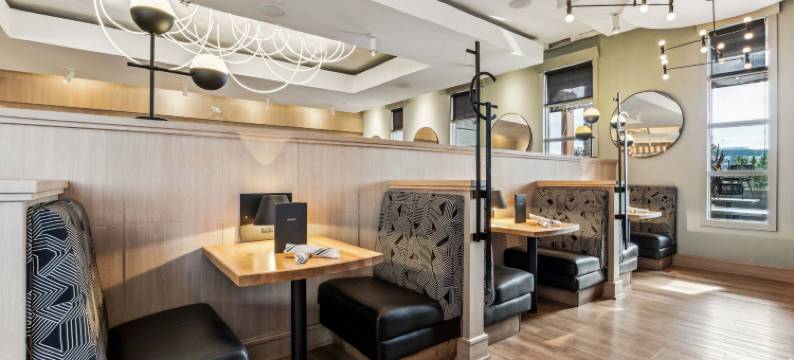 卡尔加里桑德曼签章机场酒店(Sandman Signature Calgary Airport Hotel)图片