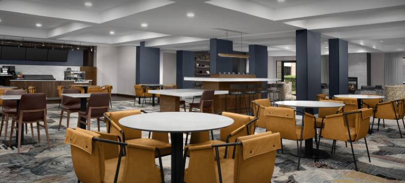 达拉斯艾迪生/科洛路万怡酒店(Courtyard Dallas Addison/Quorum Drive)图片