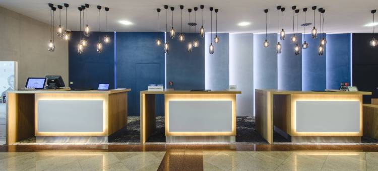 华沙机场万怡酒店(Courtyard Warsaw Airport)图片