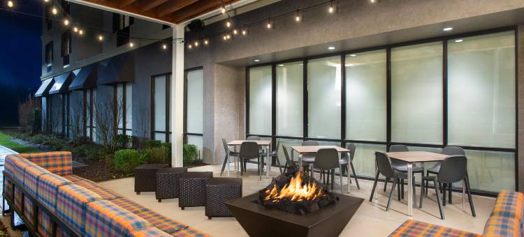长岛布鲁克海文希尔顿惠庭套房酒店(Home2 Suites by Hilton Long Island Brookhaven)图片
