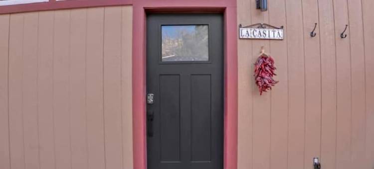 温馨家庭旅馆，适合情侣，配有热水浴缸(Cozy Guest House Perfect For Couples w/ Hot Tub)图片