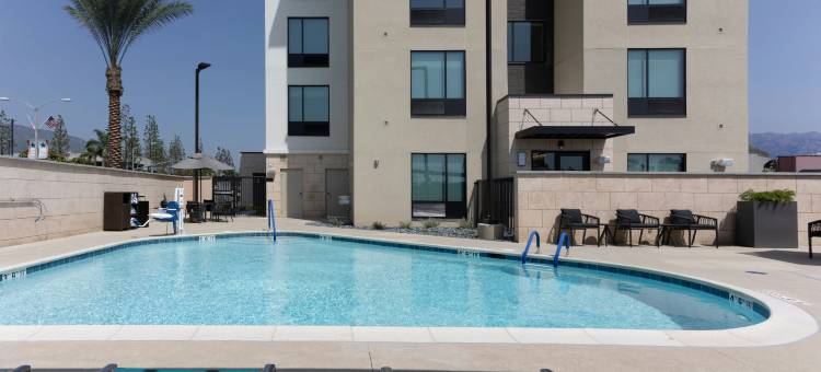 蒙罗维亚万豪唐普雷斯酒店(TownePlace Suites Monrovia)图片