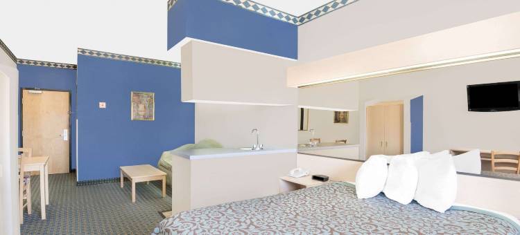 哈钦森温德姆戴斯套房酒店(Days Inn & Suites by Wyndham Hutchinson)图片