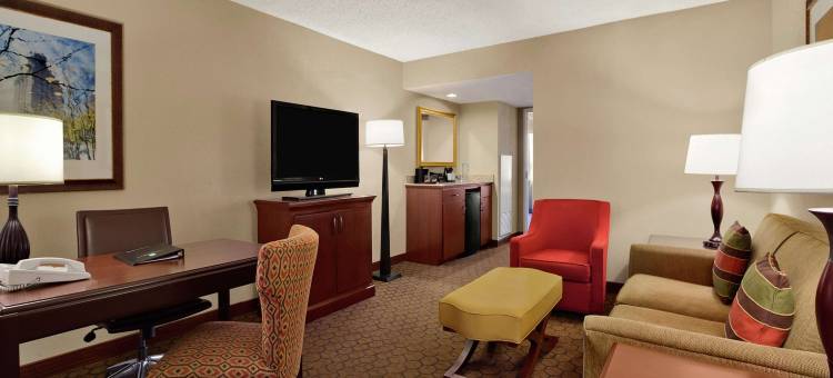 奥斯汀-植物园希尔顿安泊酒店(Embassy Suites by Hilton Austin Arboretum)图片