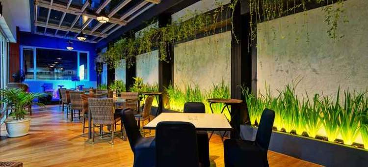 芝拉扎中心高级酒店(Atrium Premiere Cilacap)图片