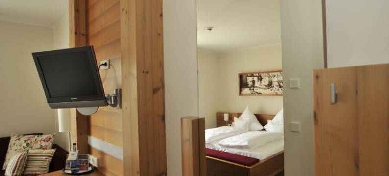 泽斯卡梅穆伦酒店(Hotel Restaurant Zeiskamer Mühle)图片