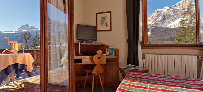 布鲁别墅精品酒店科提纳酒店(Boutique Hotel Villa Blu Cortina d'Ampezzo)图片