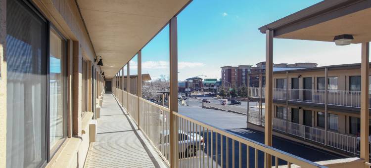 费拉格尔斯塔夫海兰德乡村旅馆(Highland Country Inn Flagstaff)图片