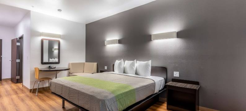 内华达拉斯维加斯赛车场(Las Vegas, NV - Motor Speedway)图片