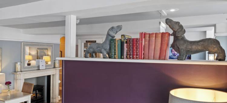 Sleeping Bear Hotel Dorchester图片