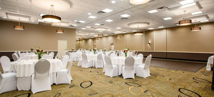 假日酒店摩根敦 - 雷丁区 by IHG(Holiday Inn Morgantown - Reading Area)图片