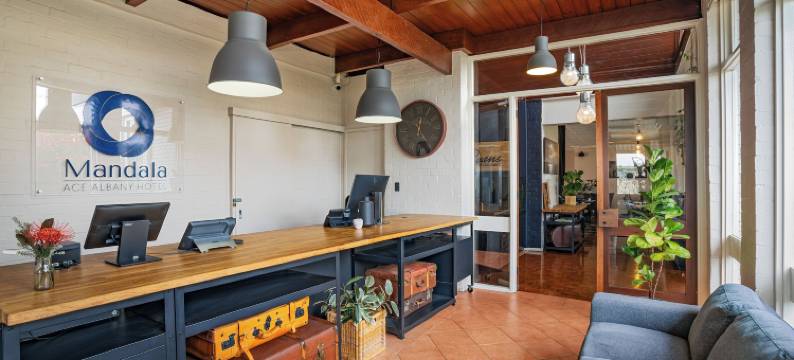 曼达拉艾斯奥尔巴尼酒店(Mandala Ace Albany Hotel)图片