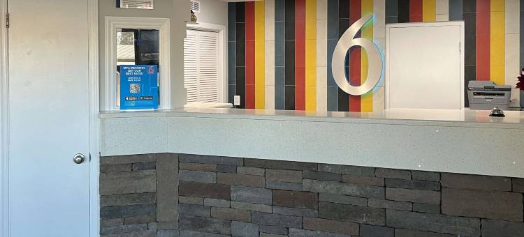 北卡罗来纳州格林维尔 6 号汽车旅馆 - ECU 健康医疗中心(Motel 6 Greenville, NC – Ecu-Medical Center)图片