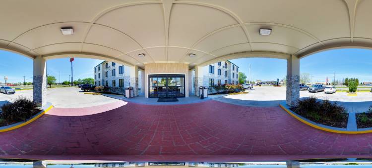 凯艺套房酒店-近丹吉尔奥特莱特购物中心(Quality Inn & Suites Near Tanger Outlet Mall)图片