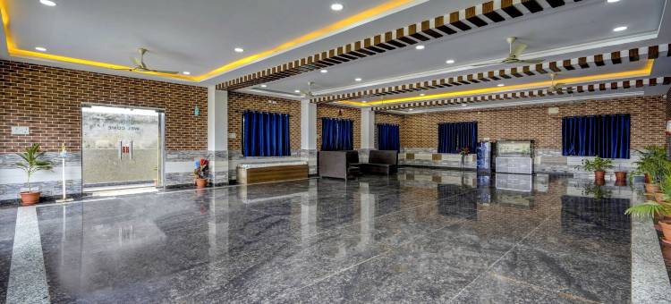 Itsy酒店银河公园(FabHotel Galaxy Shamshabed - Nr Hyderabad International Airport, Shamshabad)图片