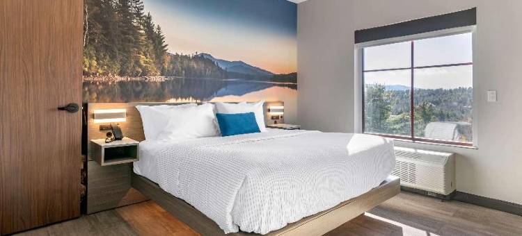 坎布里亚酒店-普莱西德湖湖畔度假村(Cambria Hotel Lake Placid - Lakeside Resort)图片