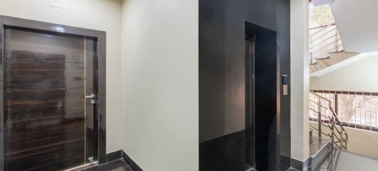 比斯图普尔的Treebo金色沙滩(Treebo the Golden Sands, Bistupur)图片