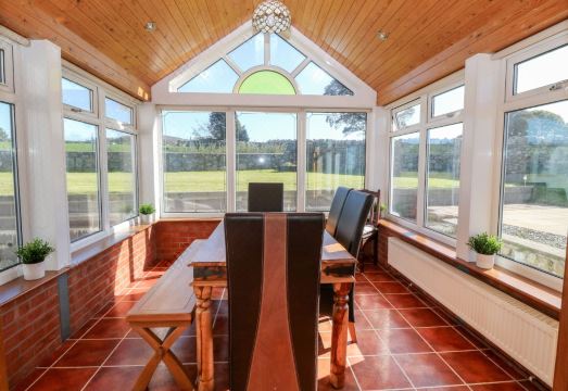 Buarthau Cottage Hotel Overview