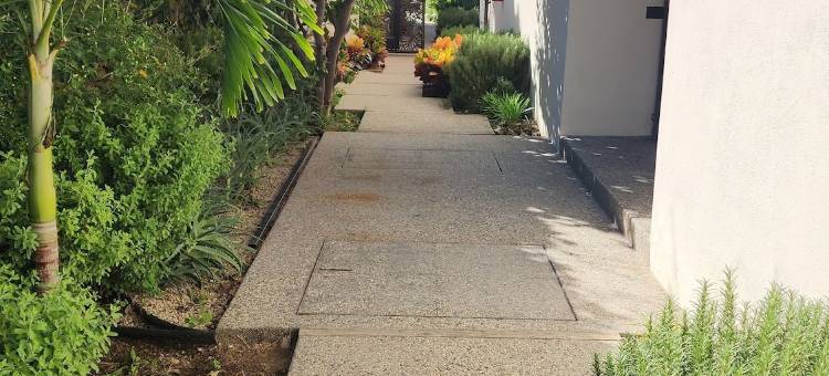 萨尔瓦多·洛合台广场业和套房(Suites Lomboy & Plaza)图片