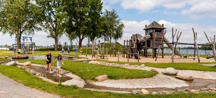 托帕肯艾斯米尔休闲公园酒店(Recreatiepark Het Esmeer)图片