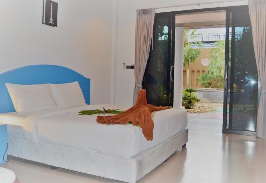 B Square Hotel Hotel Overview