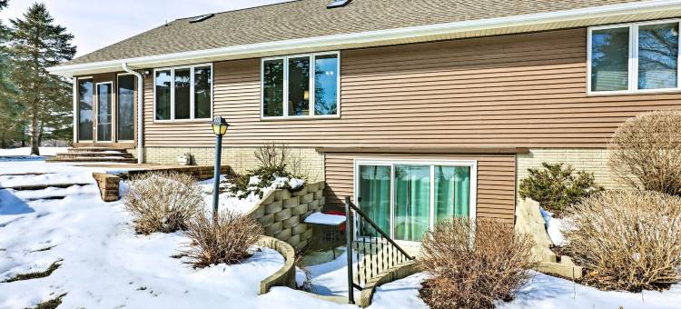 带火坑和码头的比弗湖度假胜地！(Beaver DAM Lake Retreat w/ Fire Pit & Dock!)图片