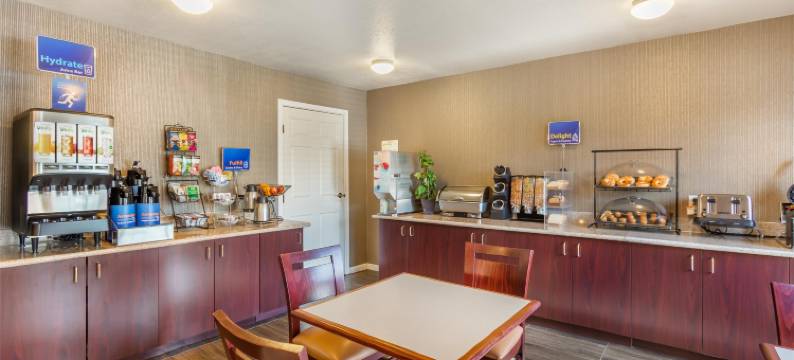 豪华贝斯特韦斯特酒店(Best Western Luxury Inn)图片