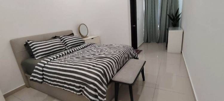 Spacious 4-bedroom house in cool Kluang, Johor with AC, WiFi, NETFLIX, autogate图片
