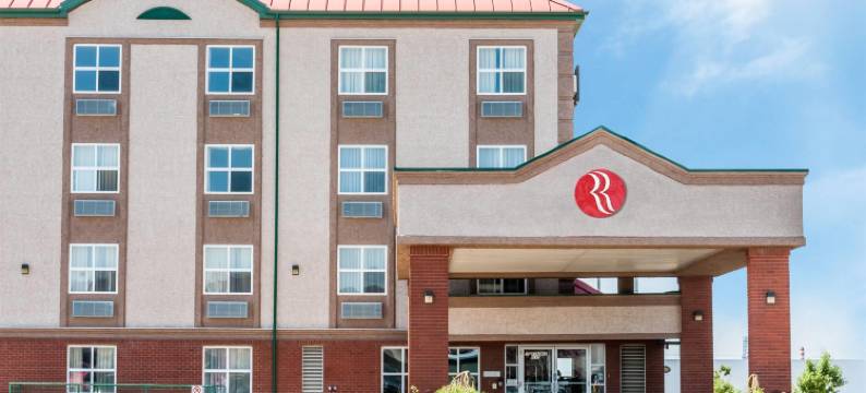 舍伍德帕克华美达酒店(Ramada by Wyndham Sherwood Park)图片