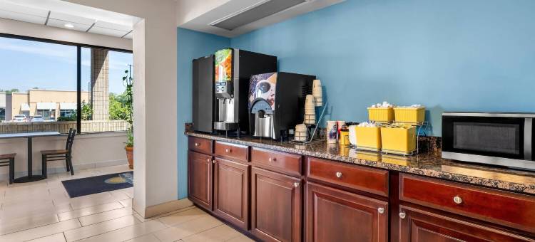 胡佛伯明翰温德姆戴斯酒店(Days Inn by Wyndham Hoover Birmingham)图片