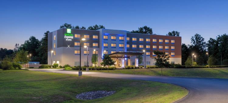 智选假日酒店-昆斯伯里/乔治湖区(Holiday Inn Express & Suites Queensbury - Lake George Area)图片