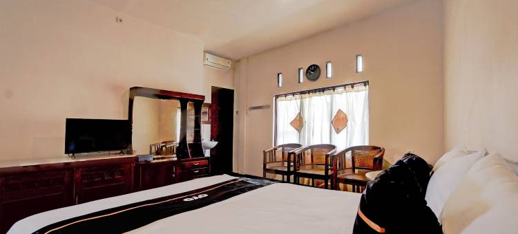 OYO 94767 格里亚贾蒂伊斯兰旅馆1(OYO 94767 Griya Djati Syariah 1)图片