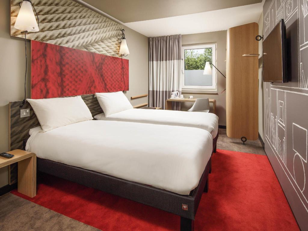 Ibis Lille Centre Grand PalaisOver view