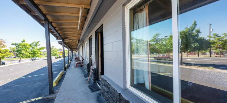 马德拉斯朱尼珀汽车旅馆(Juniper Motel Madras)图片