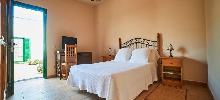 Spacious Holiday Home in La Oliva图片