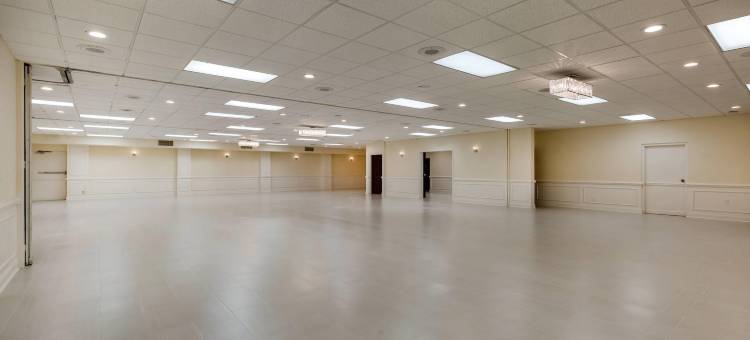 瀑布教堂市-阿灵顿凯隆酒店(Clarion Inn Falls Church-Arlington)图片