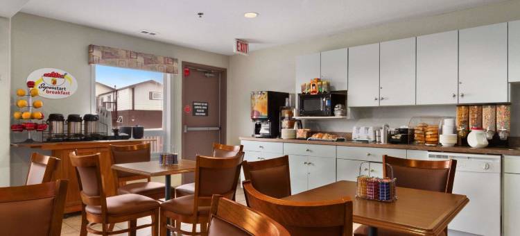 耶洛奈夫速8酒店(Super 8 by Wyndham Yellowknife)图片