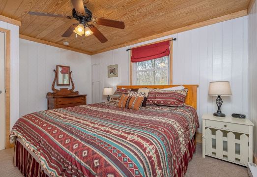 Chasing Dreams Hotel Overview