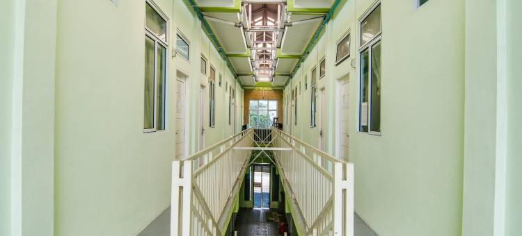 O酒店 SG 99 伊斯兰民宿，靠近第34国立初中，北干巴鲁(Hotel O Sg 99 Homestay Syariah Near Smp N 34 Pekanbaru)图片