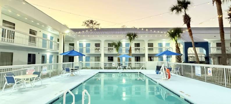 塔拉哈西呗盟套房酒店(Baymont by Wyndham Tallahassee)图片