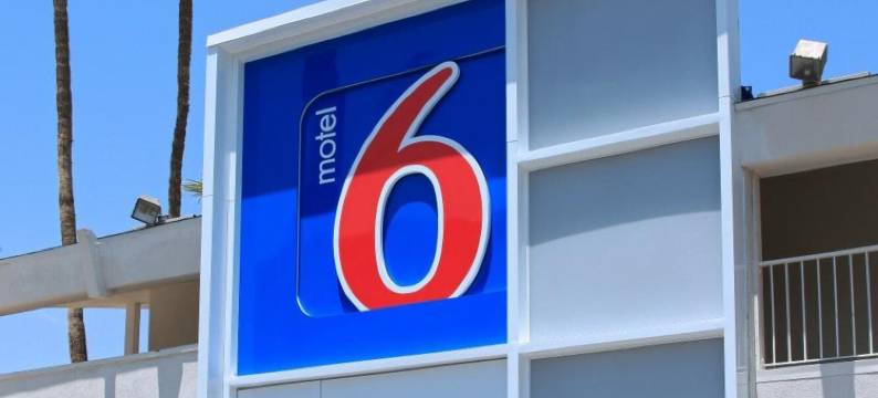 斯科特斯德6号汽车旅馆(Motel 6 Scottsdale, AZ - Old Town Scottsdale/Fashion Square)图片