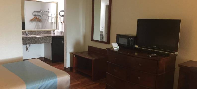 纳什维尔机场6号汽车旅馆(Motel 6 Nashville, TN - Airport)图片